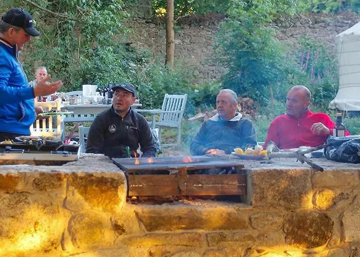 The Log @ The Old Forge Glamping *